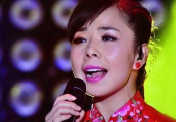 嫁青梅竹马15年初恋,放弃名利回老家种田放牛,她是谁?