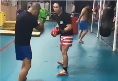 散打冠军和医生，他会更喜欢哪份职业？