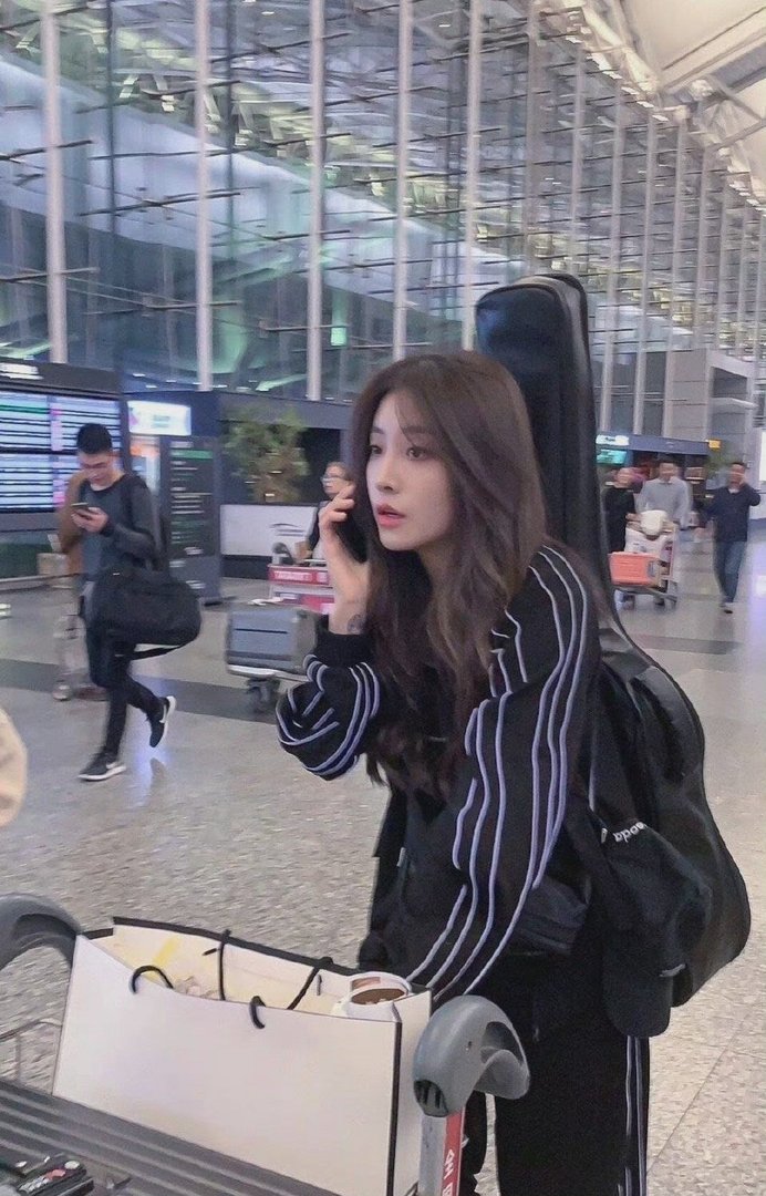 喻言为什么被全网黑？