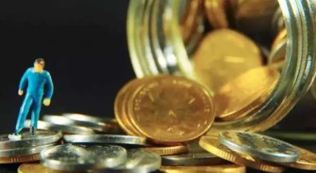 女子购买320万理财剩2190元，客户怒告银行，法院最终是如何判决的？