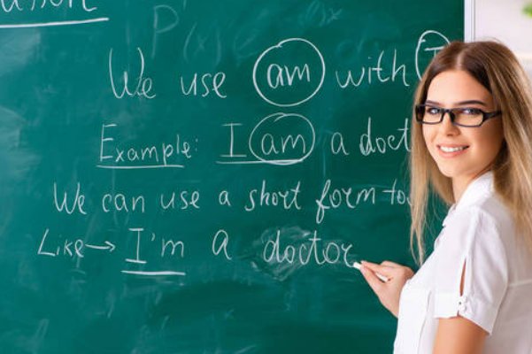 英语老师乖乖掀起裙子怎么写作文