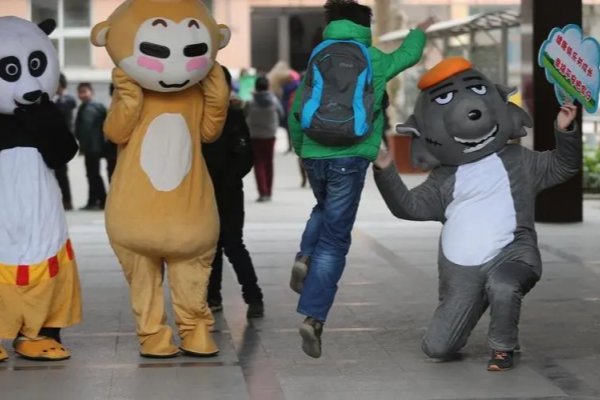 扮组词拼音部首