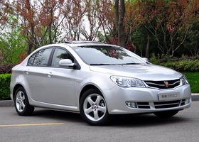 有谁知道爽食赢天下2010年8月10日里面的那几辆白车是什么牌子？