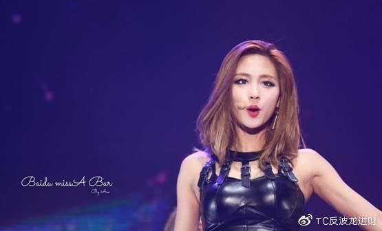 王霏霏因为李佳琦变成大嗓门，直播带货有多费嗓子？