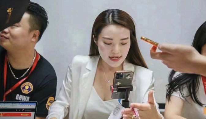 学抖音直播带货去哪里学习好？