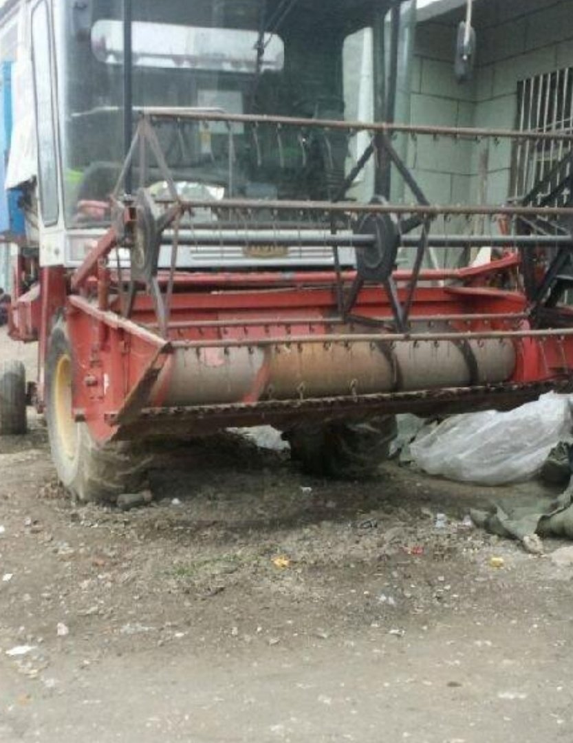 安徽毫州一男孩被收割机撞倒奇迹生还,这名男孩到底是如何躲过一劫的?