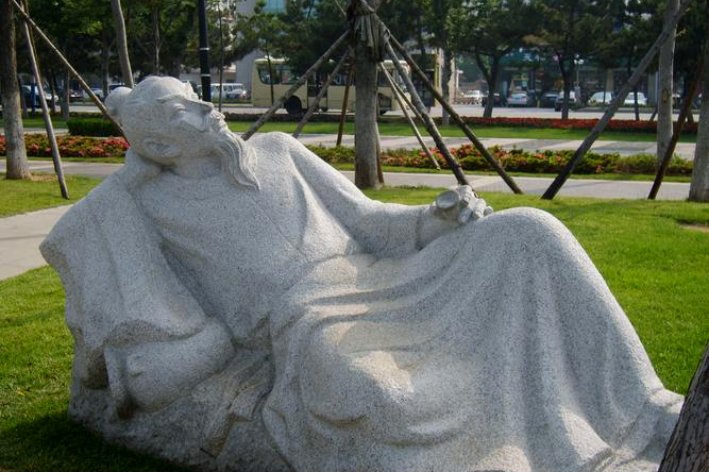 “明月出天山,苍茫云海间”的作者是唐朝著名诗人( )