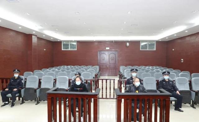 姐妹为父追凶25年开庭，杀父仇人开脱罪责辩称正当防卫，后来怎样？