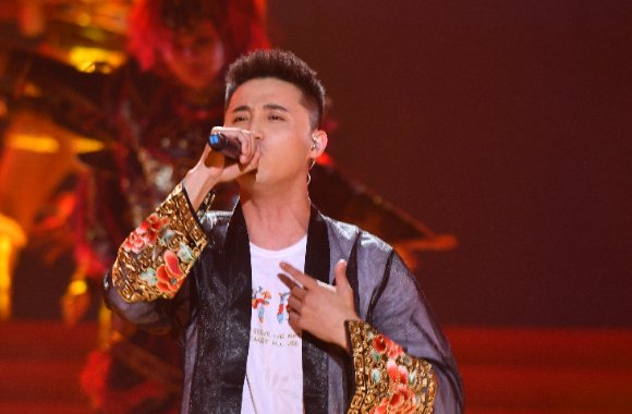 2023星光大道评委主持人是谁?