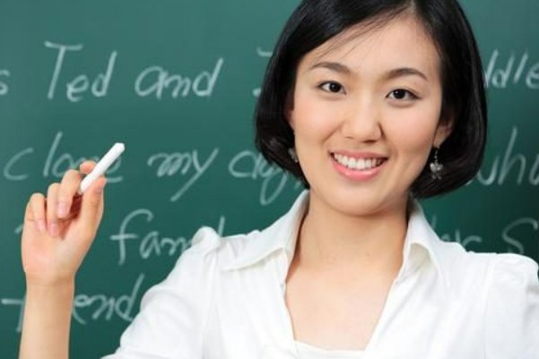 英语老师乖乖掀起裙子怎么写作文