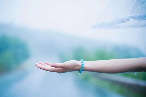 八月十五下雨意味着什么