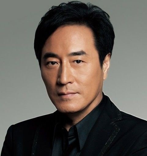 杨玏父亲是谁？