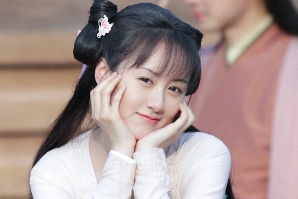 古代夫妻睡觉的时候，为什么要通房丫鬟守在旁边，岂不是非常尴尬？