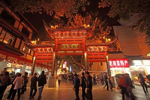 知情人透露南京胖哥已从ICU转入普通病房,关于他的英雄事迹你了解多少?