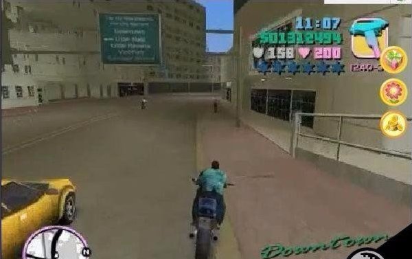 侠盗猎车手罪恶都市飞机的位置在哪