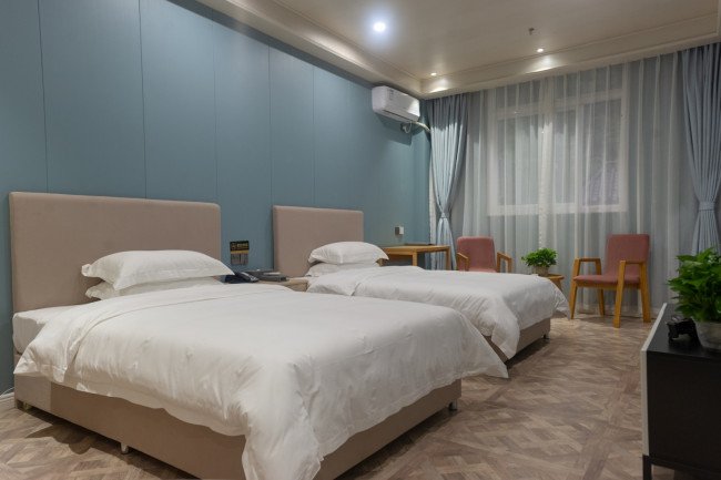 光雾和谷酒店电话是多少？