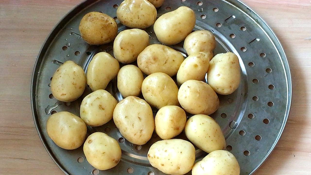 江西一男子学吃冻土豆后拔3颗牙,这是怎么了?