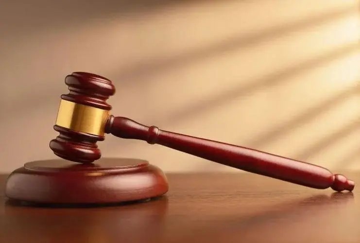 绵阳一男子赠情人320万被妻子起诉,妻子能将这笔钱要回吗?