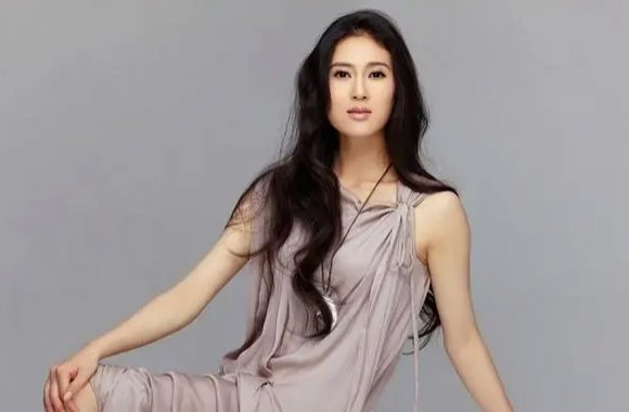 2023星光大道评委主持人是谁？