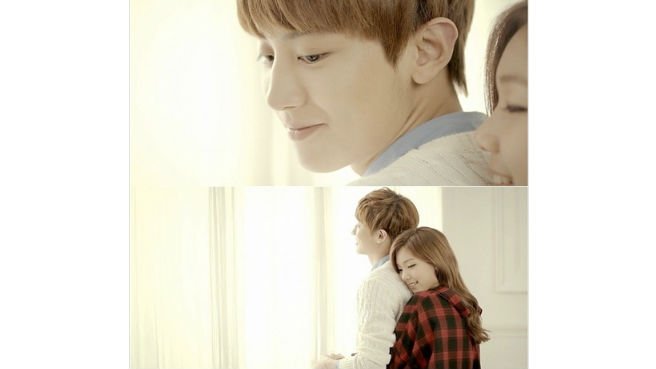 一个韩国mv 女的穿着白衬衫从床上站起来