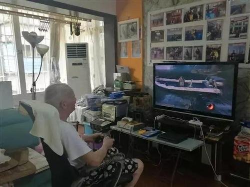 86岁大爷玩通关几百款游戏，老年人应该有怎样的心态？