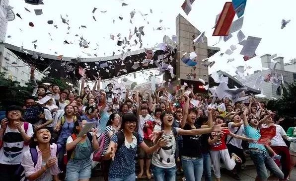 高考结束了，可以给儿子放松压力吗？