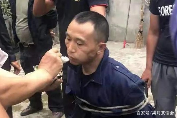 眉山一理发店发生持刀伤人案,有2人死亡,案发现场有哪些细节值得关注?