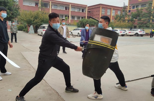 居安思危的居什么意思