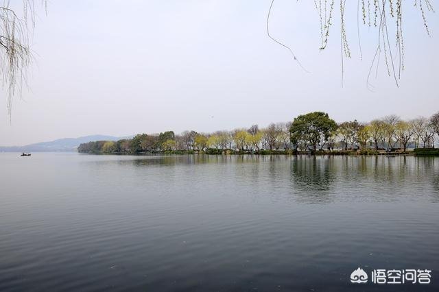 孟浩然的《春晓》写的是早春景象还是晚春景象？