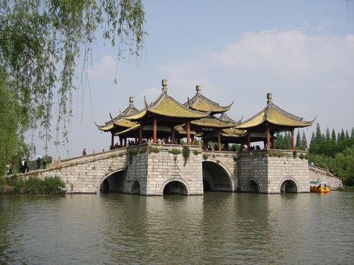 高校师生用面雕出了10组扬州标志性建筑，如何评价他们的作品？