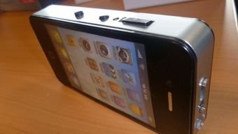 一女孩用苹果手机遭大爷辱骂，用苹果手机何时成了一种罪过？