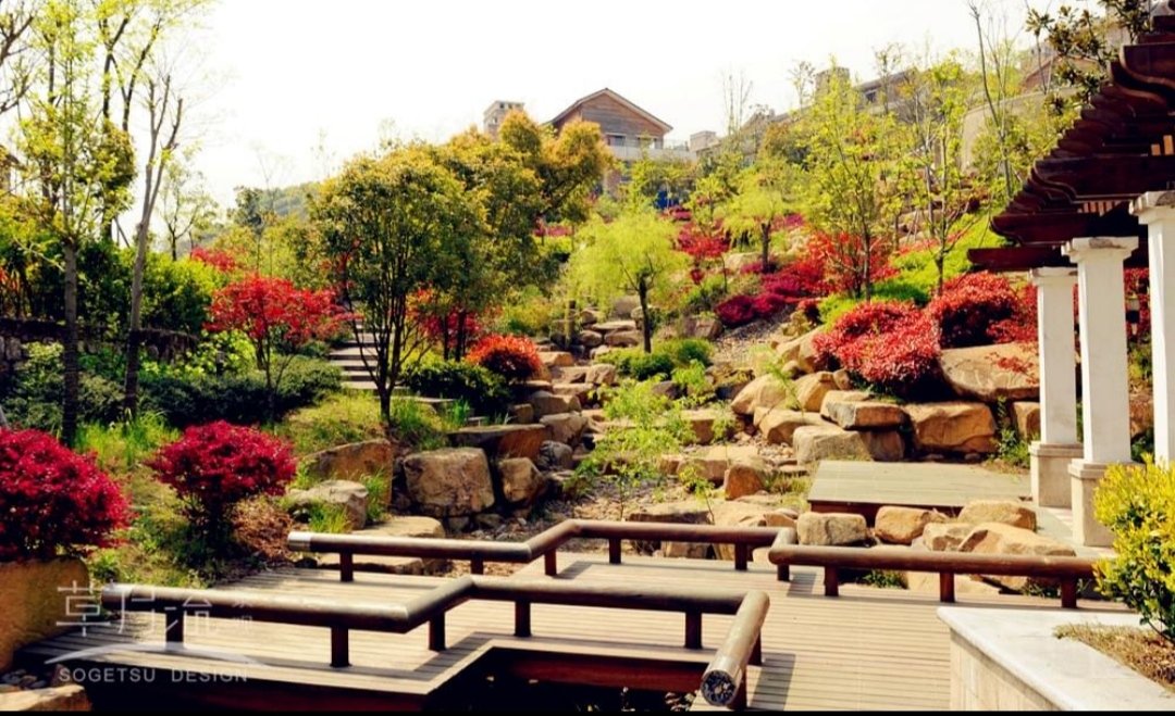 小学生自编自唱吐槽“五一”调休，你觉得她的吐槽有道理吗？