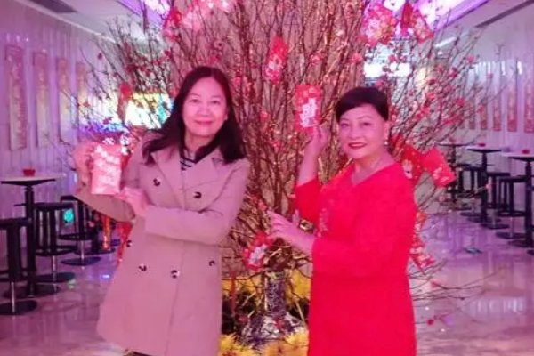 粉面含春指什么生肖动物