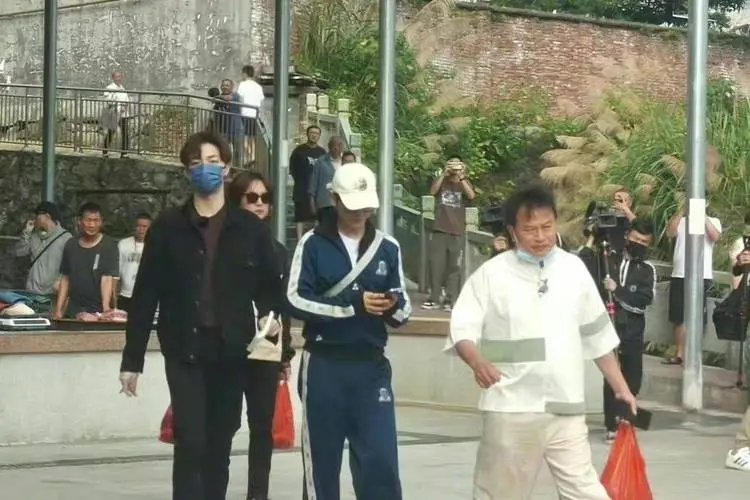 《中餐厅6》更新内容将延期播出，节目官微发文，这一季亮点在哪？