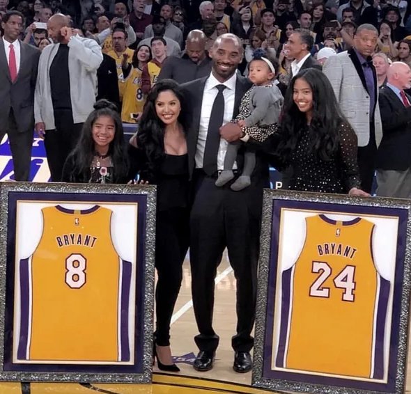 科比球衣退役在什么时候