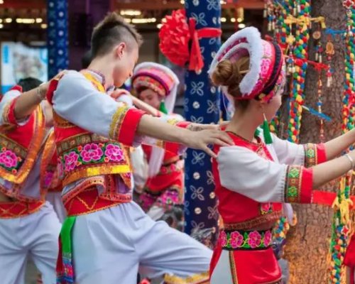 云南大理白族三月街是什么时候？