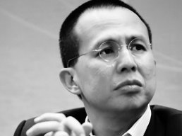 李泽楷力捧25岁模特，曾交往12位知性美女，他的情史有多丰富？