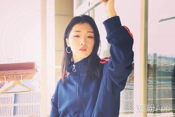 张嘉倪为Yamy发声,身边有一个无条件支持自己的朋友是一种什么体验?