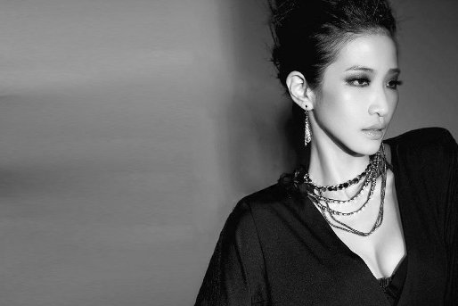 梁一贞《说爱我》的歌词