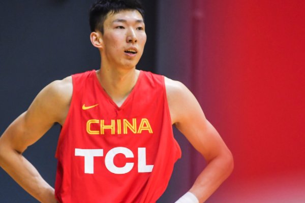 妻子称周琦躲房间不敢出门见人，为什么周琦成为全国球迷口诛笔伐的对象？