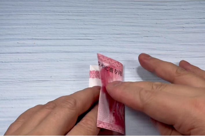 人民币怎么叠玫瑰花