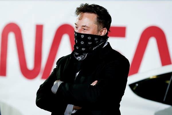 特斯拉CEO埃隆·马斯克再次感染新冠病毒,他现在都有哪些症状?