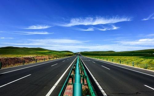 2022年元旦期间，在高速行驶免费吗？