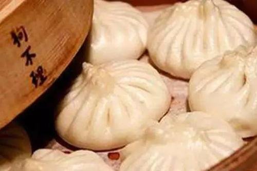 狗不理差评拍摄者发声，不接受民众意见的店能否进步？