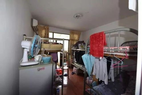 上海一群租房住30人,一半感染新冠,群租房存在哪些隐患?