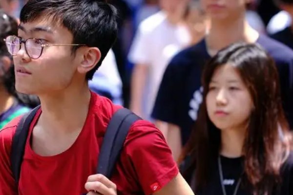 浙江一本线是不是一本线啊？