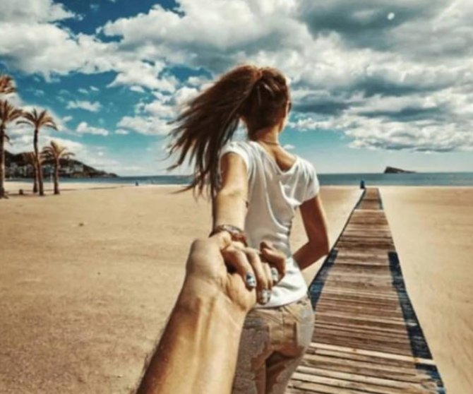 网恋女友过生日，送什么礼物比较好？