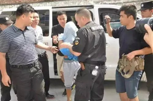 在皮箱藏尸案中，嫌犯与被害人是什么关系？