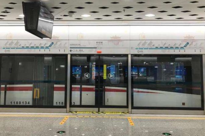 上海地铁乘客被屏蔽门夹住身亡，究竟是谁的责任呢？