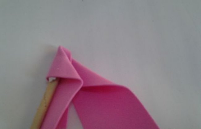 怎么用海绵纸做玫瑰花